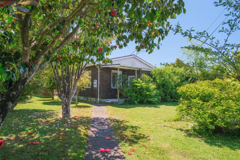 40 Kawaha Point Road, Fairy Springs, Rotorua